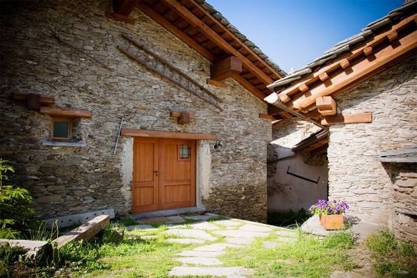 Sagna Rotonda - Civico 2