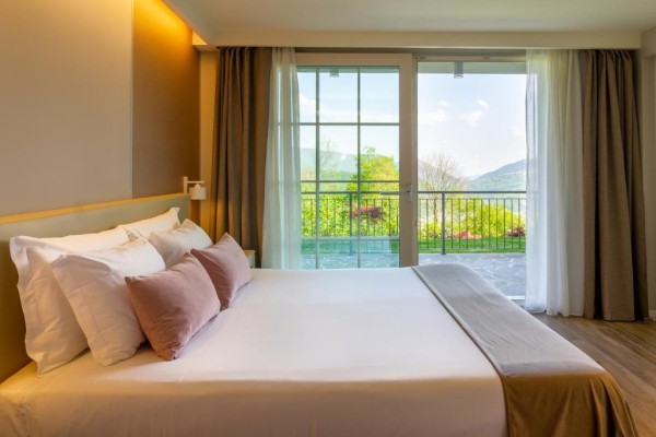 ROTA APARTMENTS: Suite con Terrazza