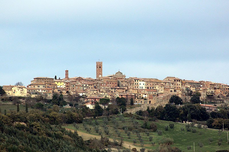 Vacanza con il cane a Radicondoli: Scopri la Toscana con il tuo amico a quattro zampe