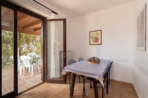 MASSERIA BARNABEI: CASA GIALLA APPARTAMENTO VERBENA